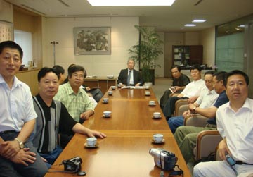 7、中国书法美术代表团在日中友好会馆访问.jpg